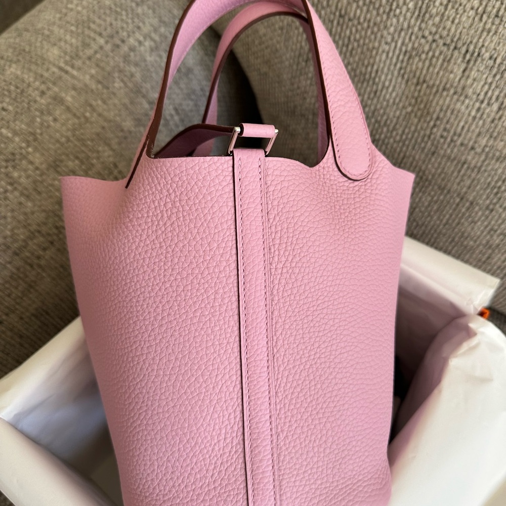 NEW HERMÈS Mauve Sylvestre Clememce PHW Picotin Lock 18 Stamp W/2024 w/ Receipt